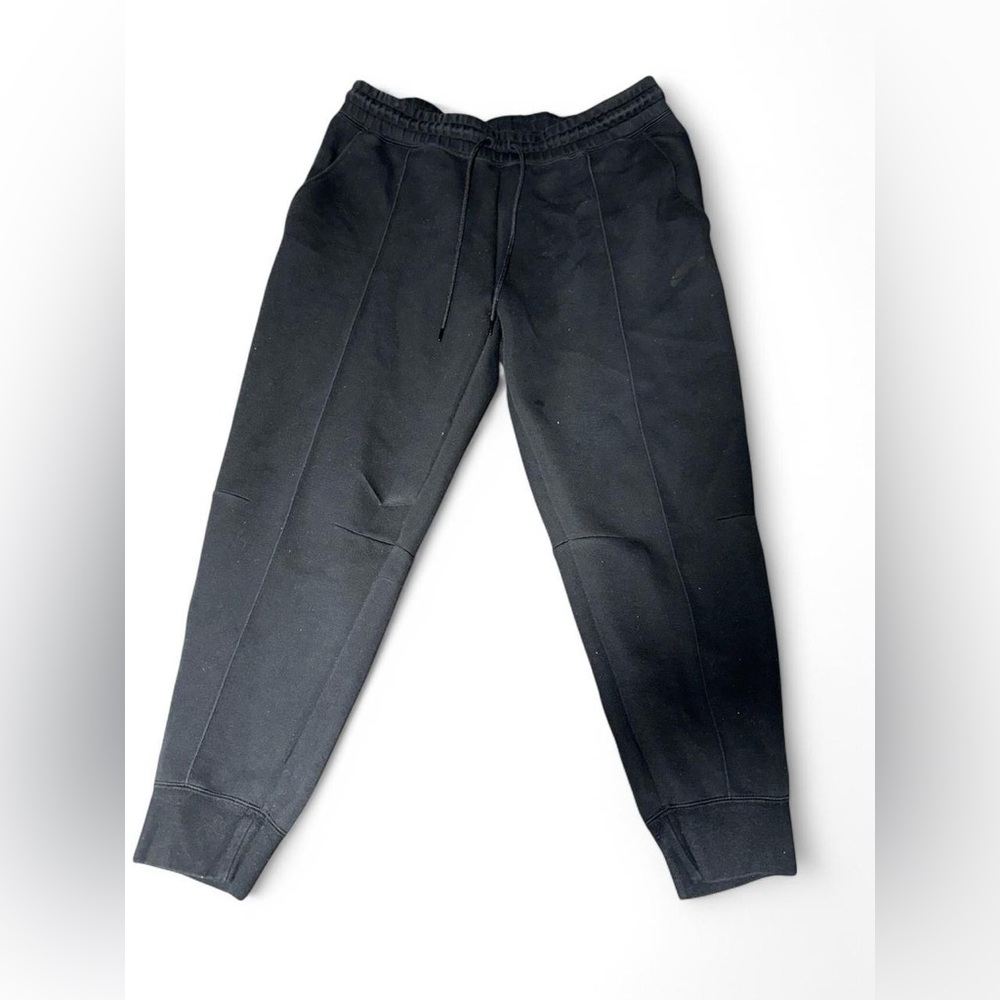 Black Nike sportwear tech fleece joggers